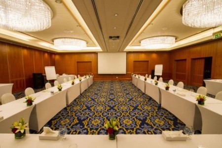 Dubai Marine Beach Resort & Spa - 5