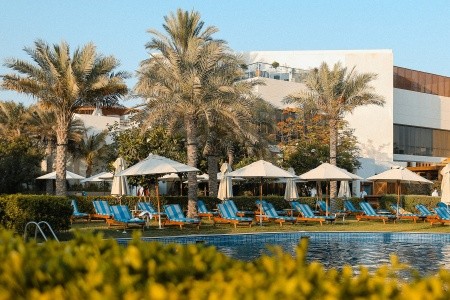 Dubai Marine Beach Resort & Spa - 9