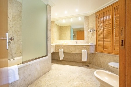 Dubai Marine Beach Resort & Spa - 24