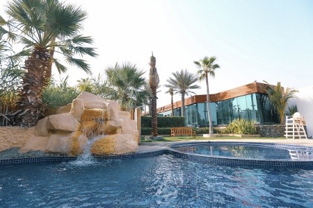 Dubai Marine Beach Resort & Spa - 38