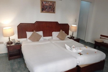 Minamark Beach Resort - 12