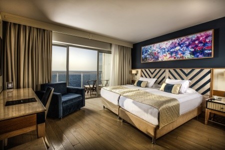 Charisma Deluxe - 19