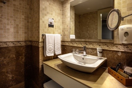 Charisma Deluxe - 21