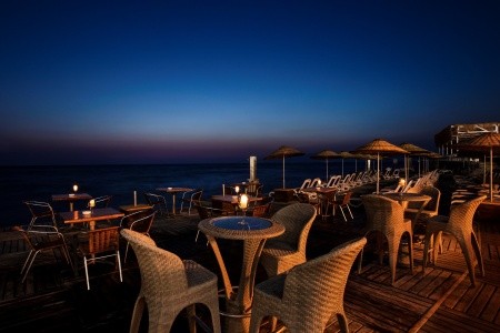 Charisma Deluxe - 81