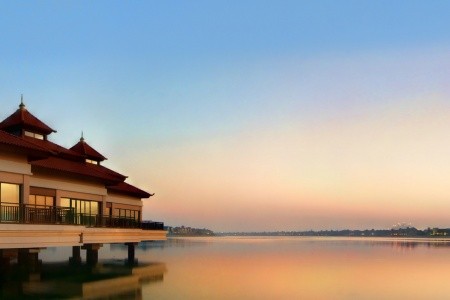 Spojené arabské emiráty Dubaj Anantara Dubai The Palm Resort & Spa 6 dňový pobyt Raňajky Letecky Letisko: Praha February 2026 (21/02/26-26/02/26)