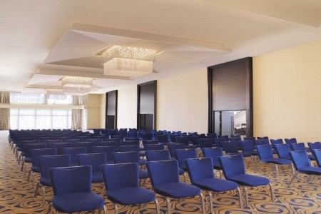 Spojené arabské emiráty Dubaj Anantara Dubai The Palm Resort & Spa 6 dňový pobyt Raňajky Letecky Letisko: Praha February 2026 (21/02/26-26/02/26)