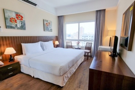 Ramada By Wyndham Beach - 19