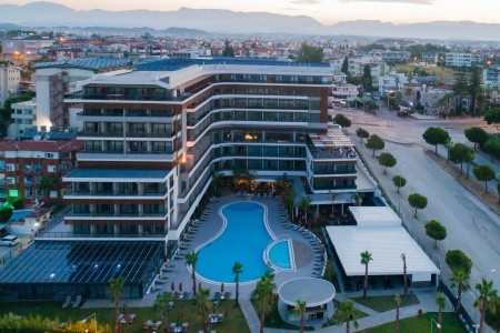 Alexia Resort & Spa - 3