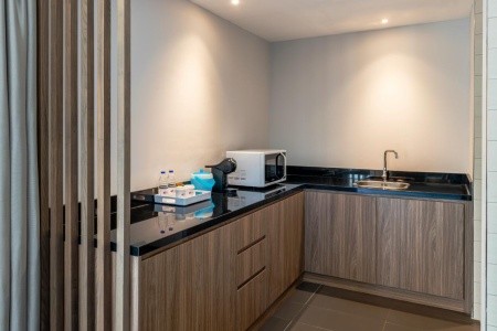 Aloft Palm Jumeirah - 12