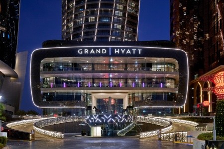 Spojené arabské emiráty Abu Dhabi Grand Hyatt Abu Dhabi Emirates Pearl 5 dňový pobyt Polpenzia Letecky Letisko: Praha October 2026 (12/10/26-16/10/26)