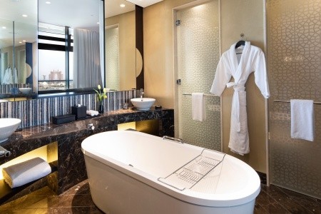 Spojené arabské emiráty Abu Dhabi Grand Hyatt Abu Dhabi Emirates Pearl 5 dňový pobyt Polpenzia Letecky Letisko: Praha October 2026 (12/10/26-16/10/26)