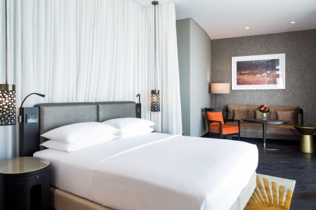 Spojené arabské emiráty Abu Dhabi Grand Hyatt Abu Dhabi Emirates Pearl 5 dňový pobyt Polpenzia Letecky Letisko: Praha October 2026 (12/10/26-16/10/26)