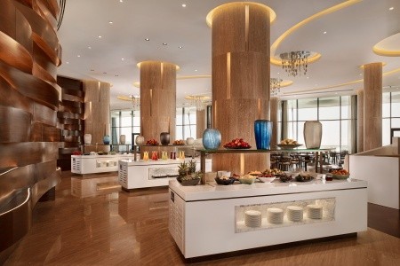 Spojené arabské emiráty Abu Dhabi Grand Hyatt Abu Dhabi Emirates Pearl 5 dňový pobyt Polpenzia Letecky Letisko: Praha October 2026 (12/10/26-16/10/26)