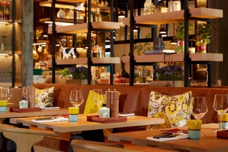 Spojené arabské emiráty Abu Dhabi Grand Hyatt Abu Dhabi Emirates Pearl 5 dňový pobyt Polpenzia Letecky Letisko: Praha October 2026 (12/10/26-16/10/26)