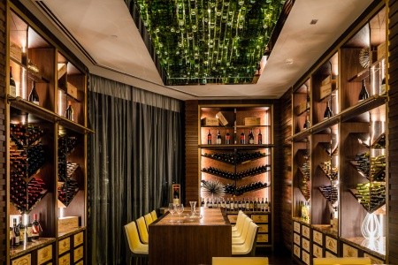 Spojené arabské emiráty Abu Dhabi Grand Hyatt Abu Dhabi Emirates Pearl 5 dňový pobyt Polpenzia Letecky Letisko: Praha October 2026 (12/10/26-16/10/26)