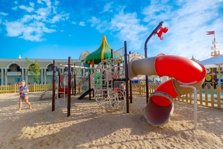 Titanic Royal Resort - 41