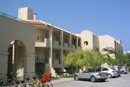 Summerland Hotel & Bungalows - 3