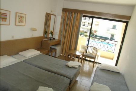 Summerland Hotel & Bungalows - 20