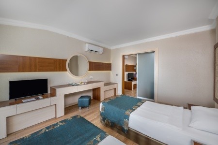 Doganay Beach Club - 9