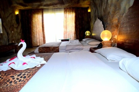 Caves Beach Resort Hurghada - 25