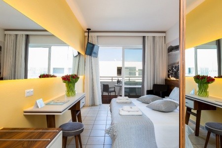 Atrium Ambiance - 14