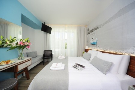 Atrium Ambiance - 20