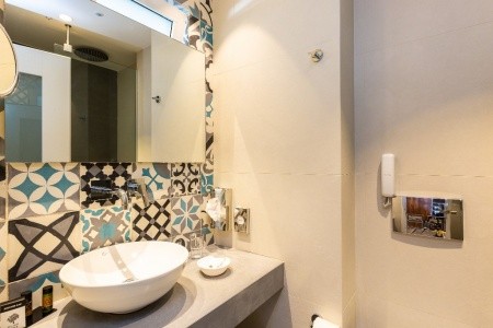 Atrium Ambiance - 34