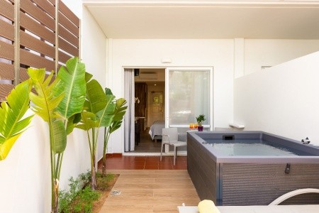 Atrium Ambiance - 41