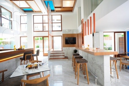 Atrium Ambiance - 46