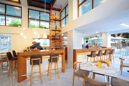 Atrium Ambiance - 47