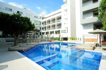 Atrium Ambiance - 61