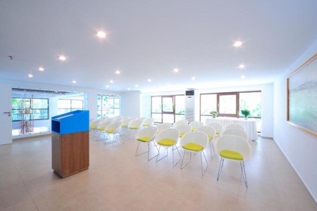 Atrium Ambiance - 73