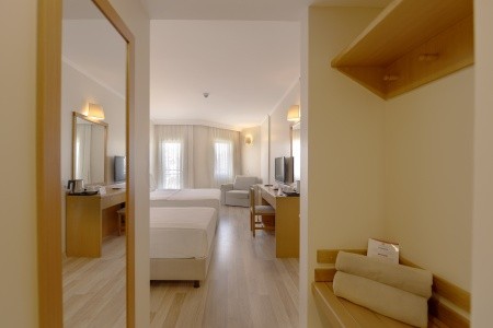 Miramare Queen & Beach - 53