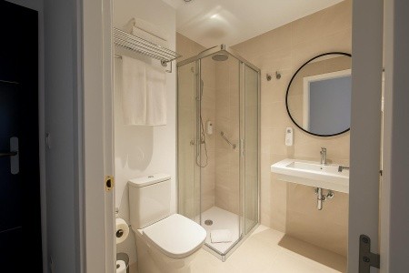 Arena Castillo Apartments - 8