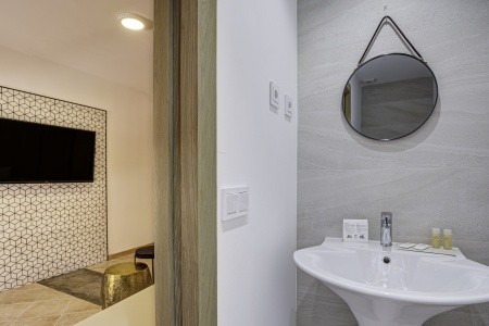 Arena Castillo Apartments - 12