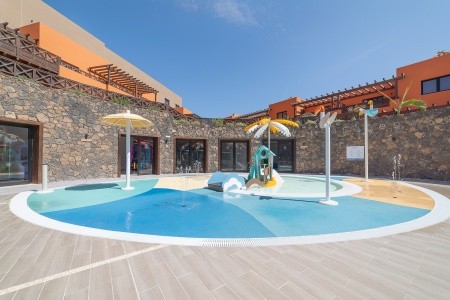 Arena Castillo Apartments - 36