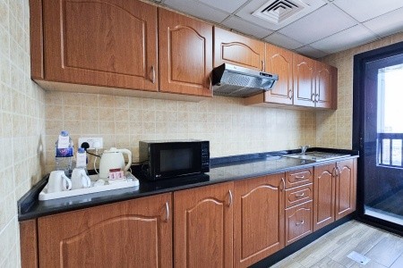 Ramada Hotel & Suites By Wyndham Ajman (Ex Landmark Suites) - 13