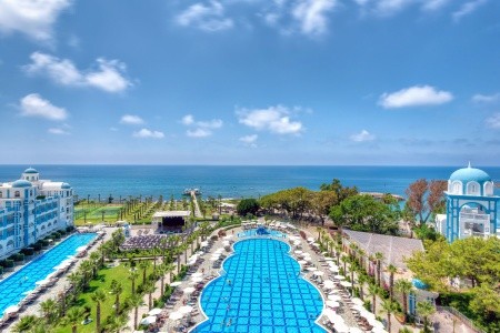 Rubi Platinum Spa Resort & Suites - 2