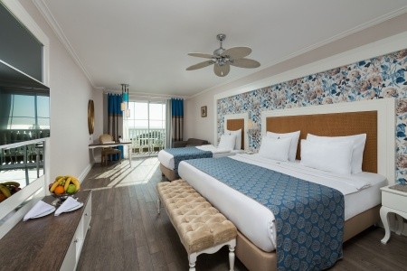 Rubi Platinum Spa Resort & Suites - 81