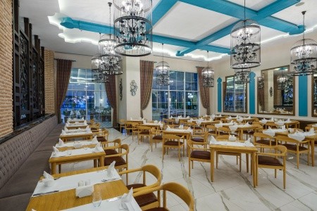 Rubi Platinum Spa Resort & Suites - 88