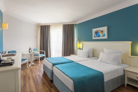 Terrace Beach Resort - 8