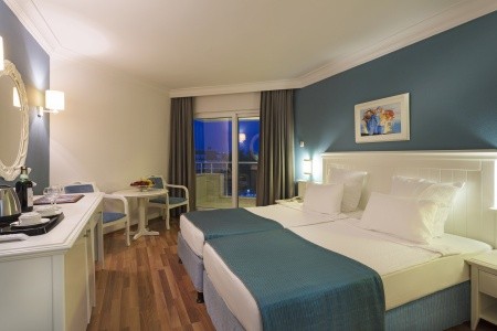 Terrace Beach Resort - 10