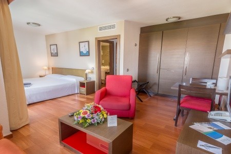 Livvo Corralejo Beach - 8