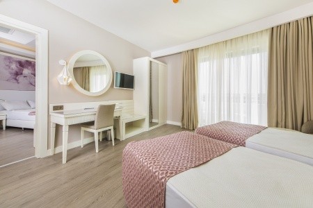 Diamond Premium & Spa - 13