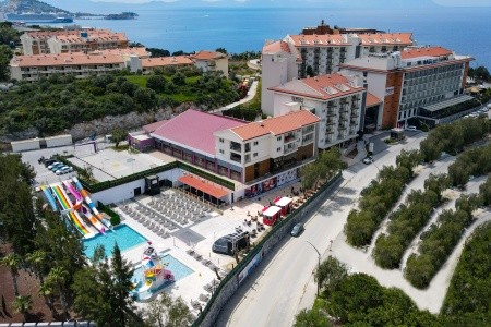 Ramada Hotel & Suites By Wyndham - 9