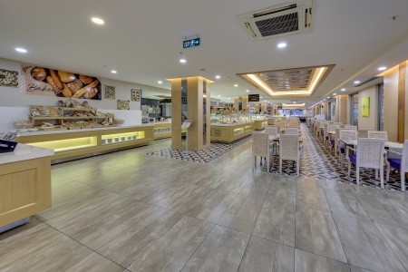 Ramada Hotel & Suites By Wyndham - 48