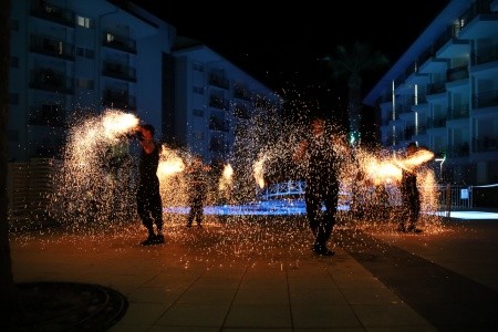 Ramada Hotel & Suites By Wyndham - 99