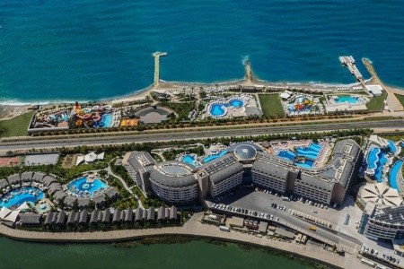 Long Beach Resort Hotel & Spa