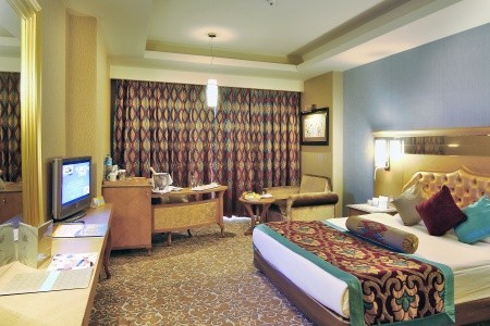 Royal Holiday Palace - 19