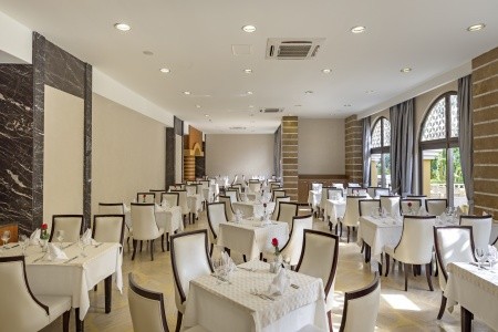 Royal Holiday Palace - 24